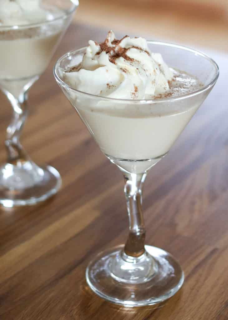 {White Christmas} Chocolate Martini | barefeetinthekitchen.com