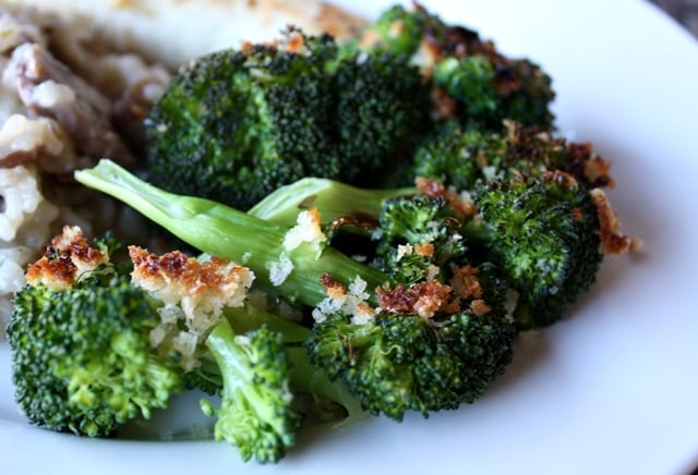 Buttered Garlic Panko Broccoli recipe by Barefeet In The Kitchen