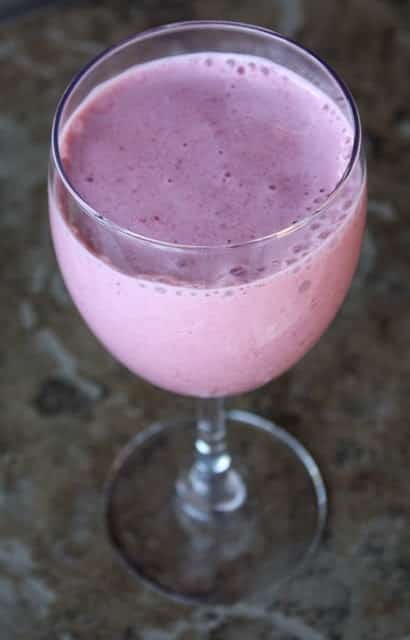 Frozen Strawberry and Dehydrated Banana Smoothie recipe by Barefeet In The Kitchen