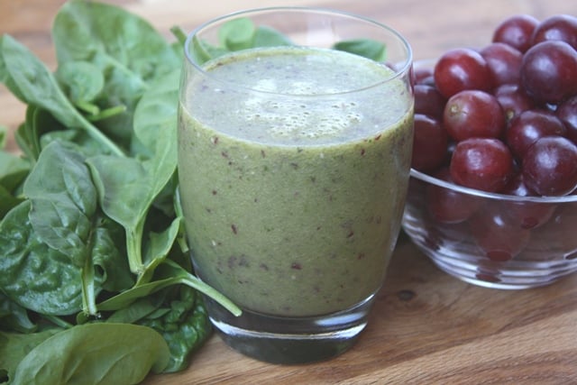 Banana Grape Spinach Smoothie with Chia Seeds recipe by Barefeet In The Kitchen