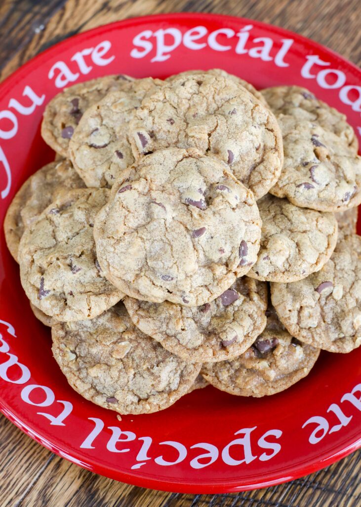 chewy chocolate chip cookies with oatmeal