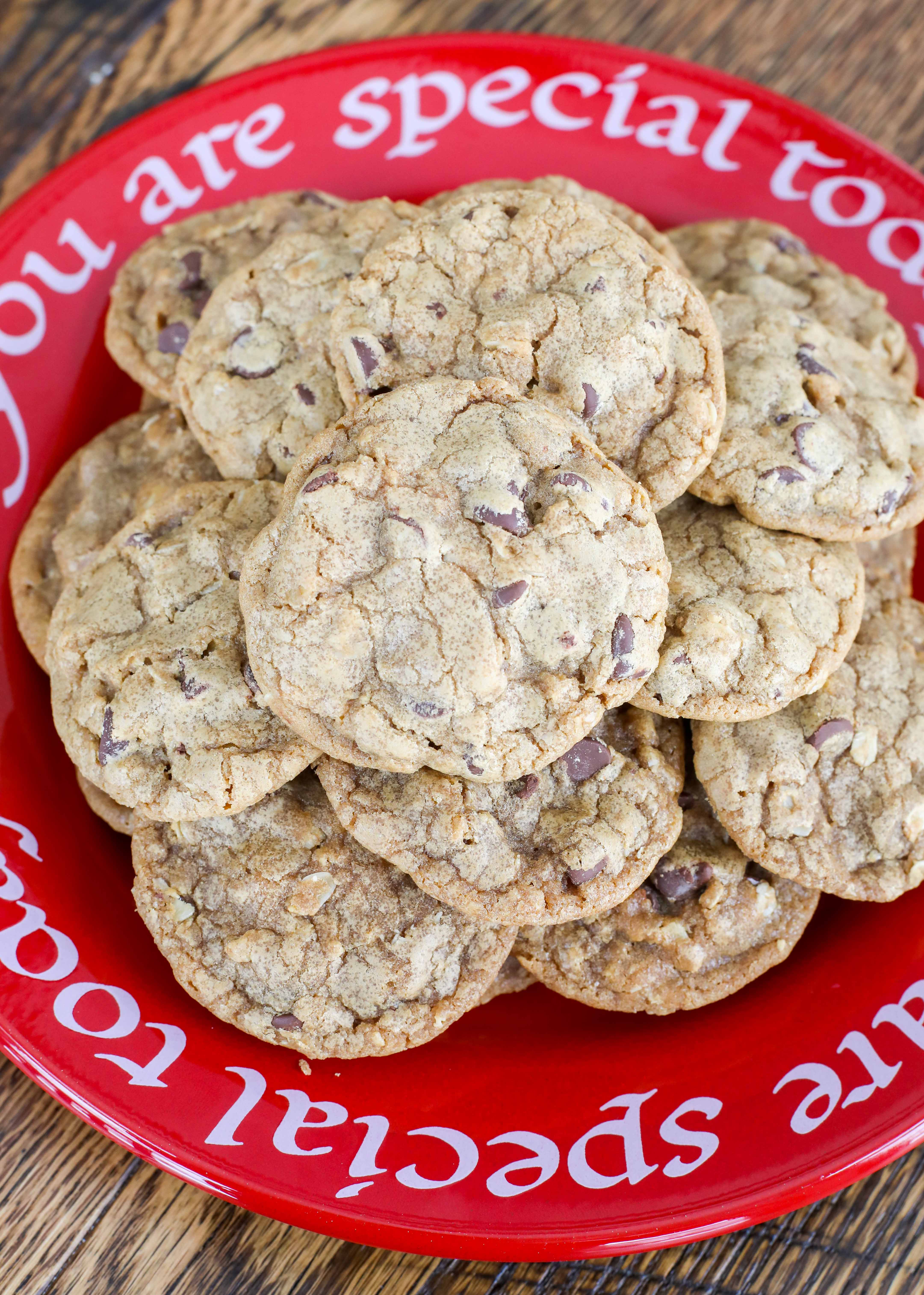 Chewy Chocolate Chip Oatmeal Cookies