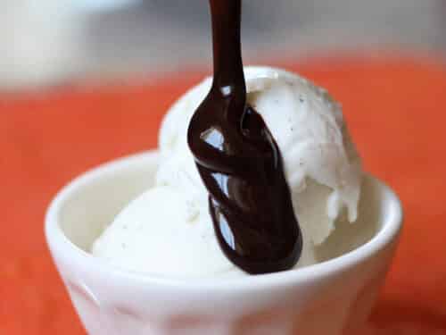 Chocolate Simple Syrup - Easy, 3-Ingredient Recipe