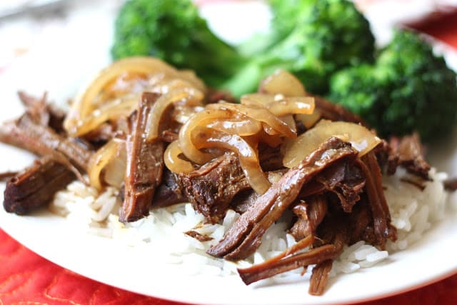 Round Roast with Balsamic Onion Sauce recipe by Barefeet In The Kitchen