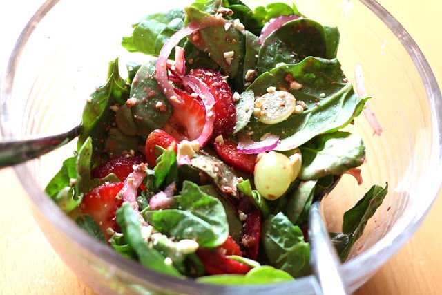 Spicy Spinach Fruit Salad with Strawberry Grape Vinaigrette recipe by Barefeet In The Kitchen