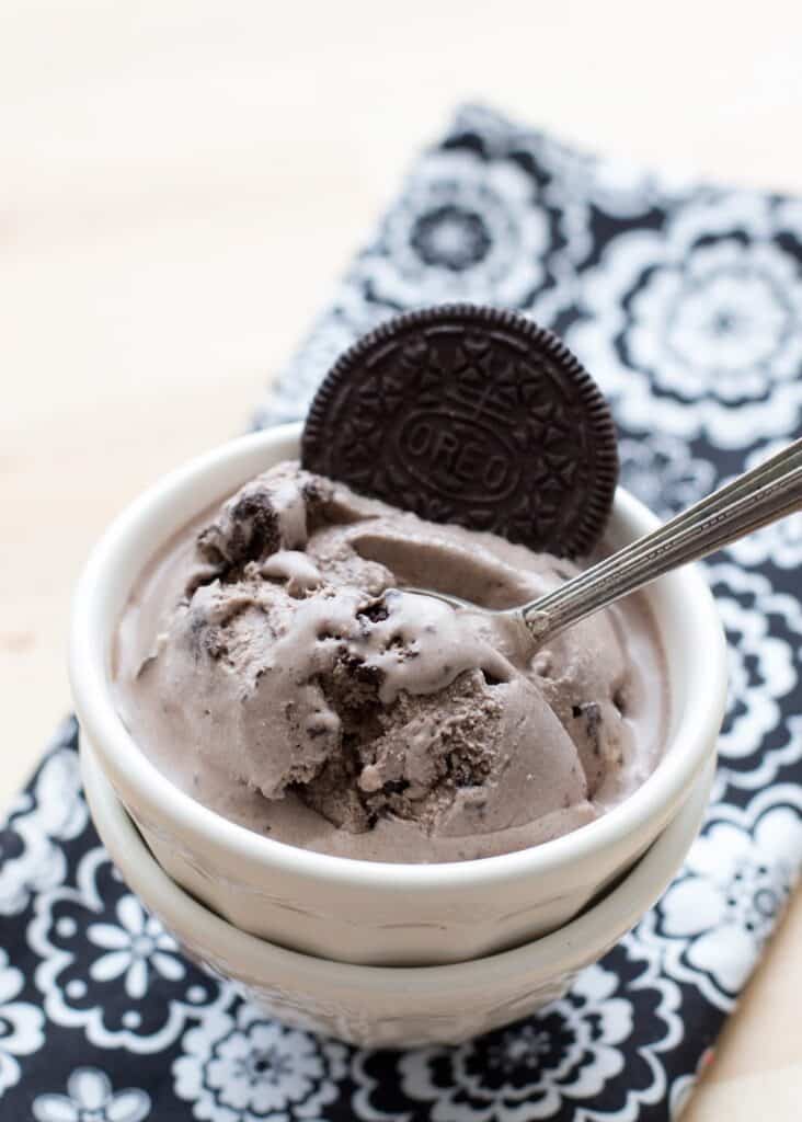 Oreo Ice Cream Recipe by Barefeet In The Kitchen