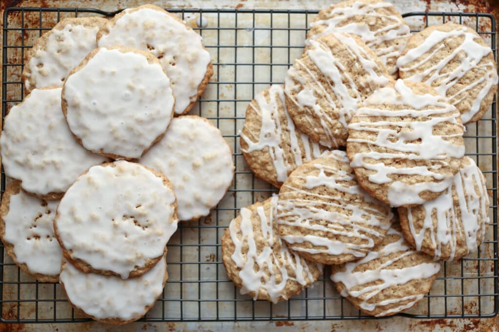 Old fashioned iced oatmeal cookies {traditional and gluten free recipes}