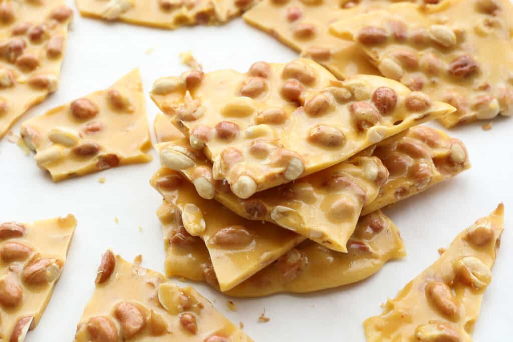 Easy Peanut Brittle {microwave recipe - just 10 minutes start to finish!}