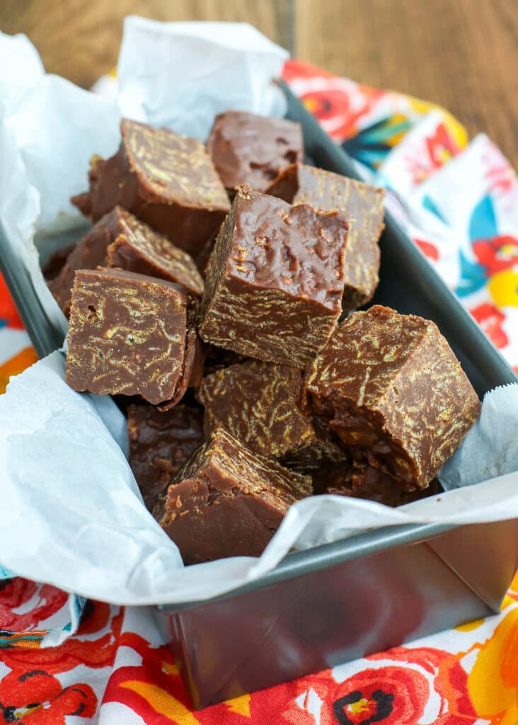No Bake Chocolate Crunch Bars – Holen Sie sich das EINFACHE Rezept auf barefeetinthekitchen.com