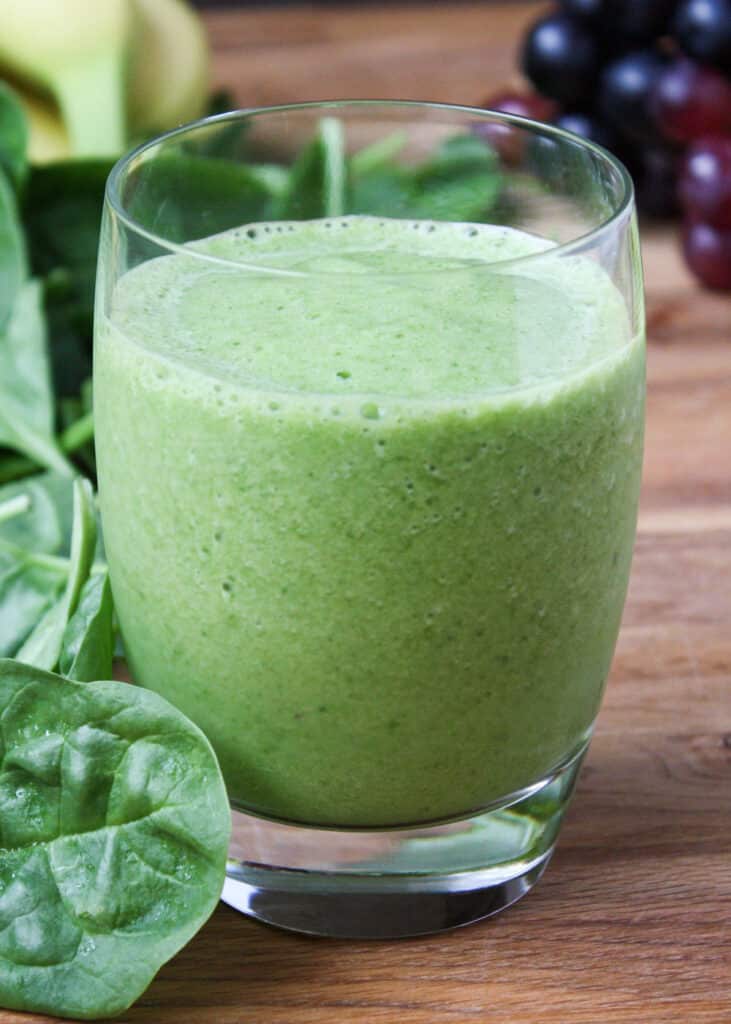 Favorite Green Smoothie Recipe - the best green smoothies don't taste "green" at all!