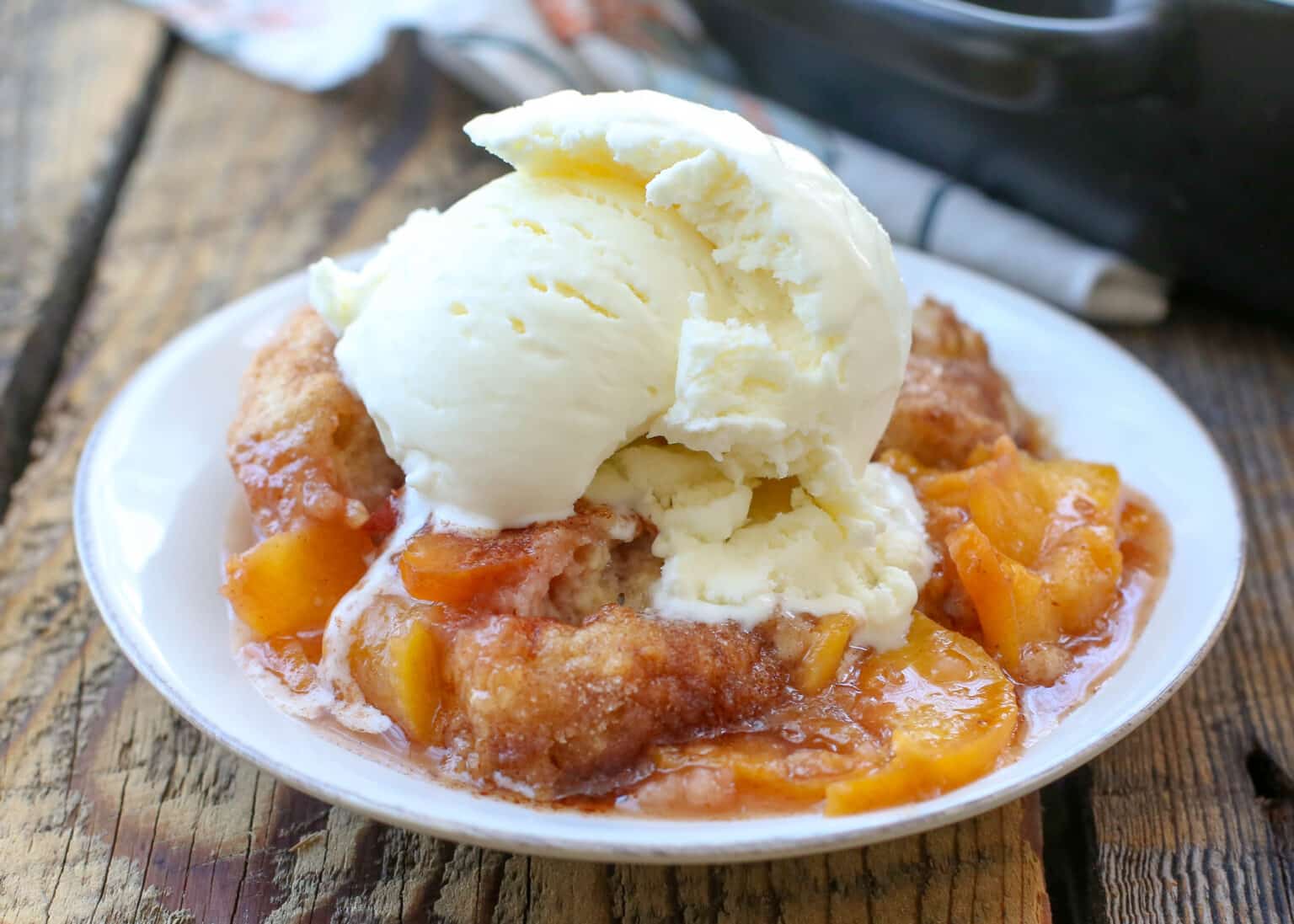 Southern Peach Cobbler - Barefeet in the Kitchen