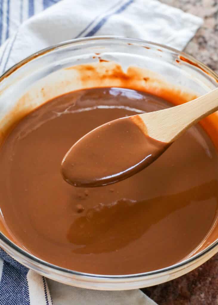 Melted chocolate mix for non-bake bars