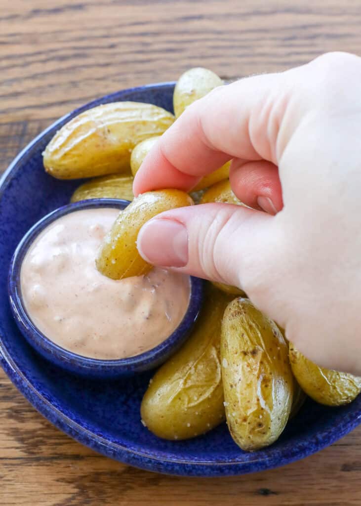 Fingerling potatoes with chipotle garlic dipping sauce