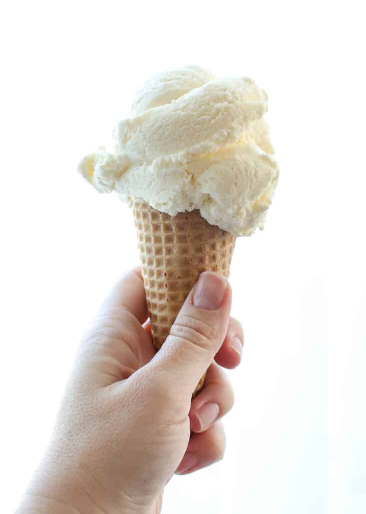 ¡El helado casero es diferente!Obtén la receta en barefeetinthekitchen.com
