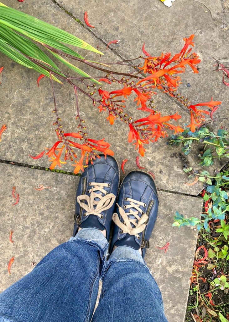 The BEST Walking Shoes for Travel are my favorite shoes for every day too!