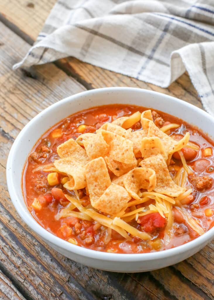 You're going to love this 20 minute chili recipe that tastes like it simmered all day long!