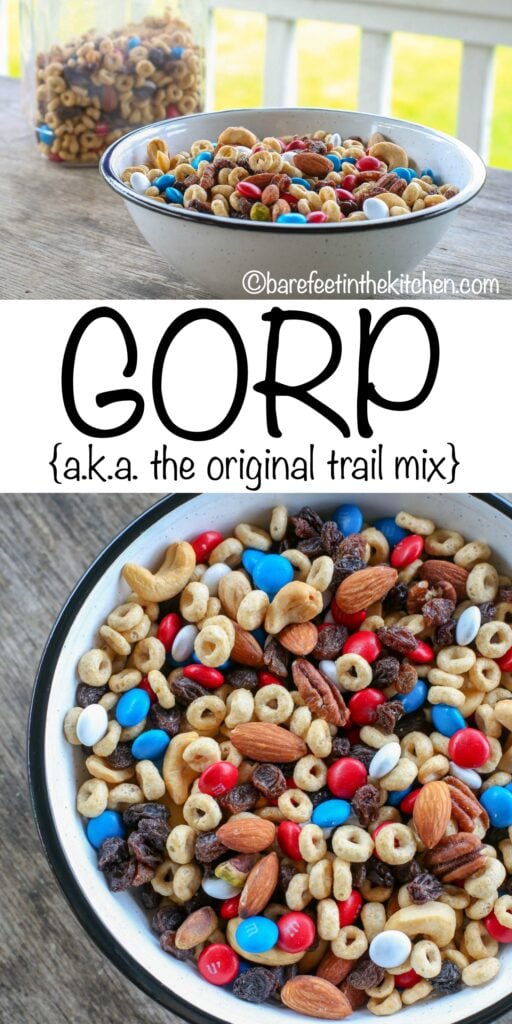 GORP - también conocido como "buenas pasas y nueces viejas" - ¡mezcla original de frutos secos!  consigue la receta en barefeetinthekitchen.com