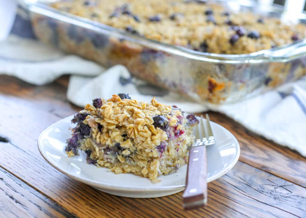 Baked oatmeal with blueberries