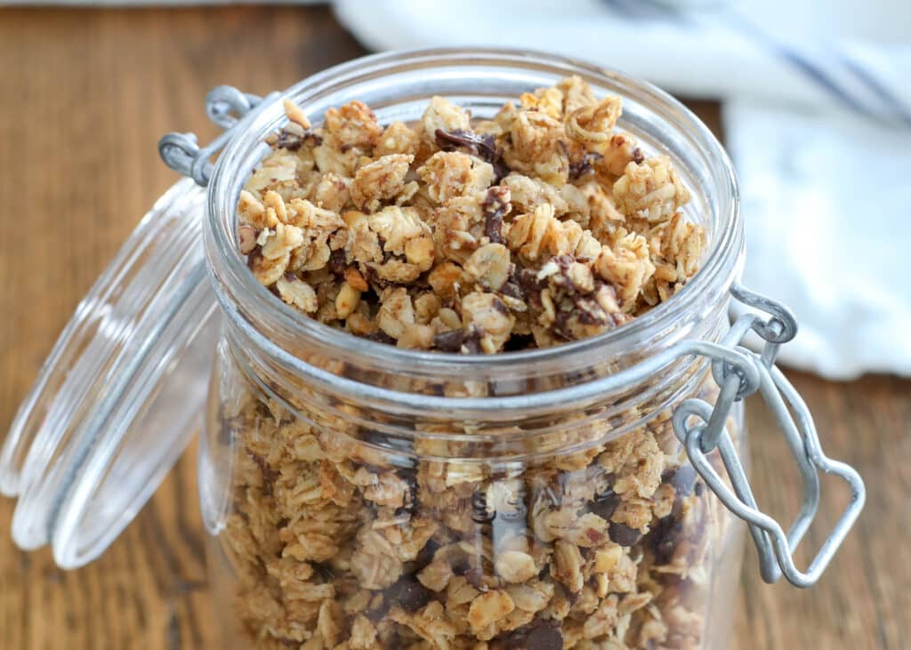 Peanut Butter Chocolate Chip Granola – Barefeet In The Kitchen