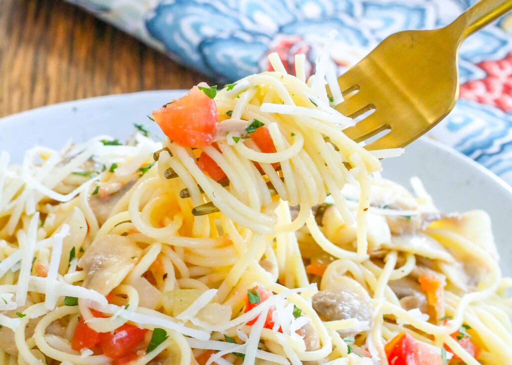 Lemon Butter Pasta with tomatoes, mushrooms, and plenty of garlic