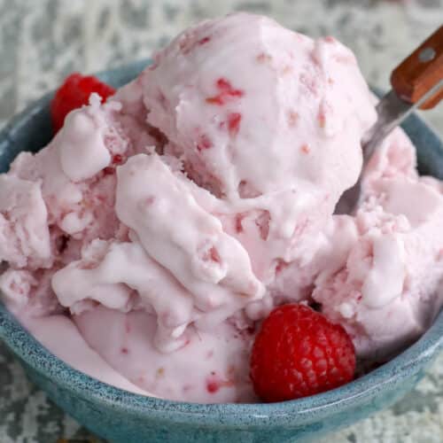 Homemade Raspberry Ice Cream