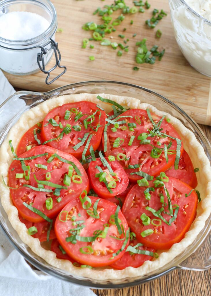 El pastel de tomate sureño es una opción clásica para el verano.