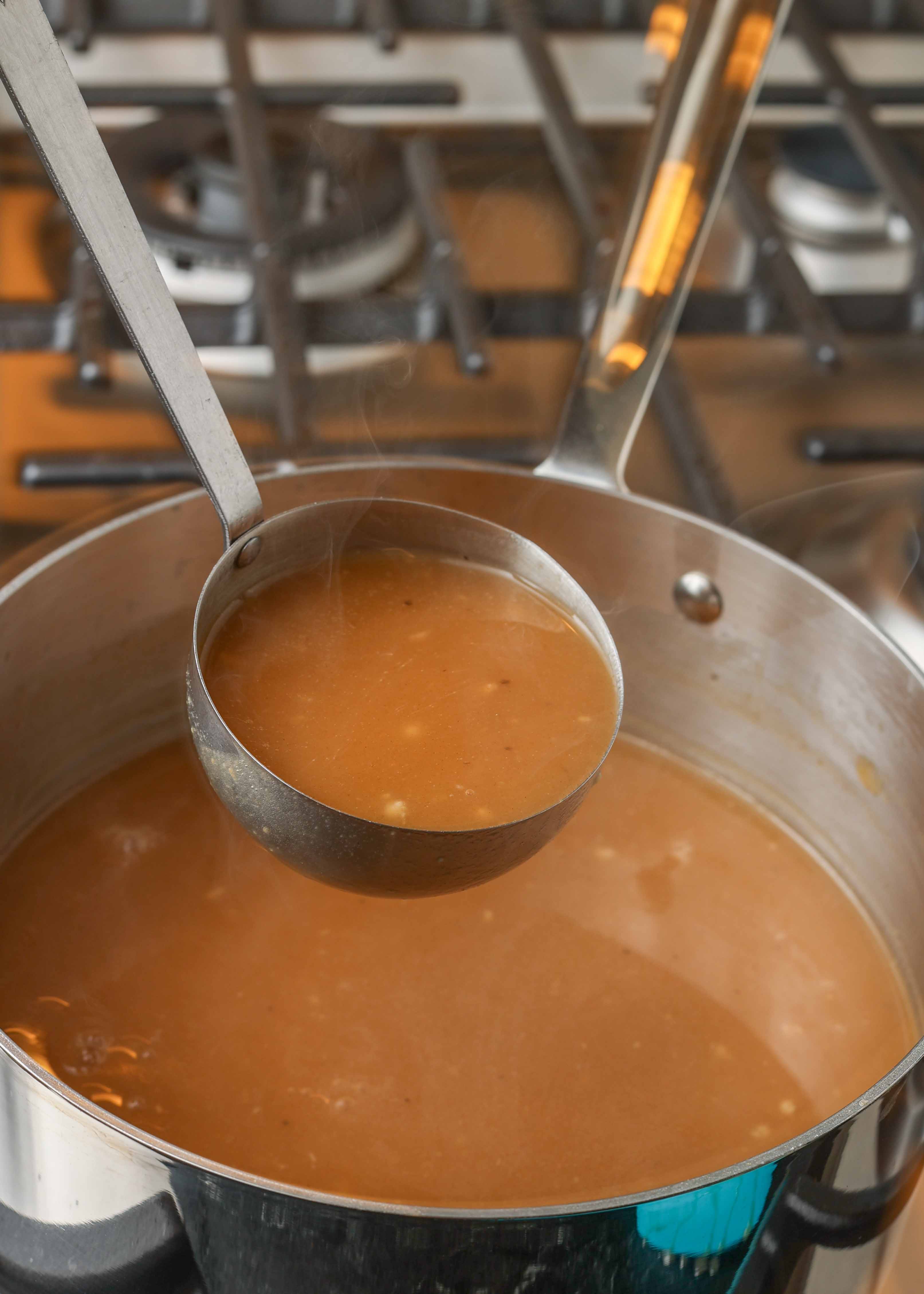 Easy Onion Gravy with Ale - Homemade gravy without granules