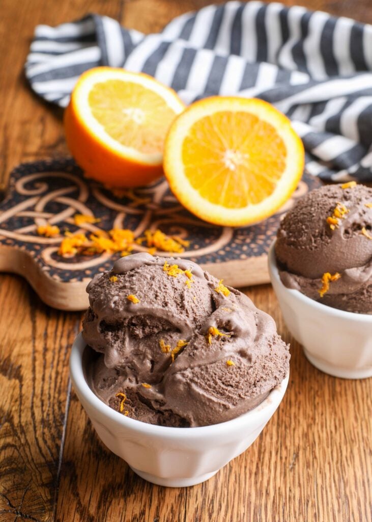 Schokoladen-Orangen-Eiscreme ist ein unvergesslicher Favorit