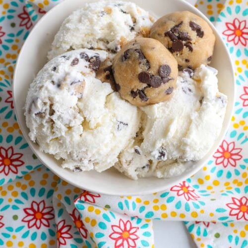 https://barefeetinthekitchen.com/wp-content/uploads/2022/06/Chocolate-Chip-Cookie-Dough-Ice-Cream-7-1-of-1-500x500.jpg