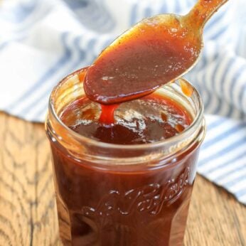 Sweet and Spicy Homemade BBQ Sauce