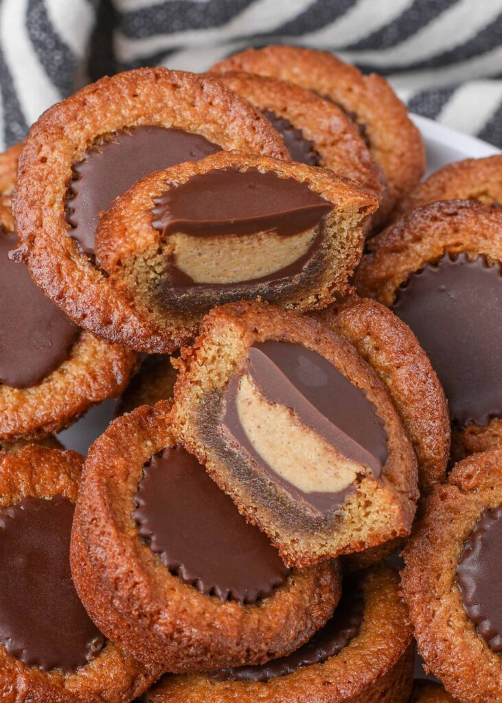 Reese's filled peanut butter cups with black and white towel