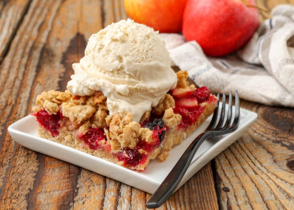 Cranberry oatmeal bars with ice cream