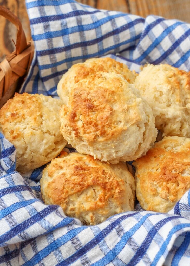 Easy Drop Biscuits blue and white linen
