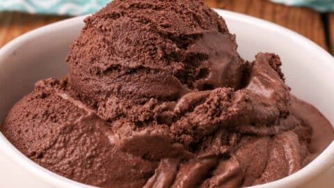 Premium Chocolate Ice Cream Starter Mix for ice cream maker. Simple, easy,  delicious. From gourmet mix to maker in 5 minutes. Makes 2 creamy quarts.