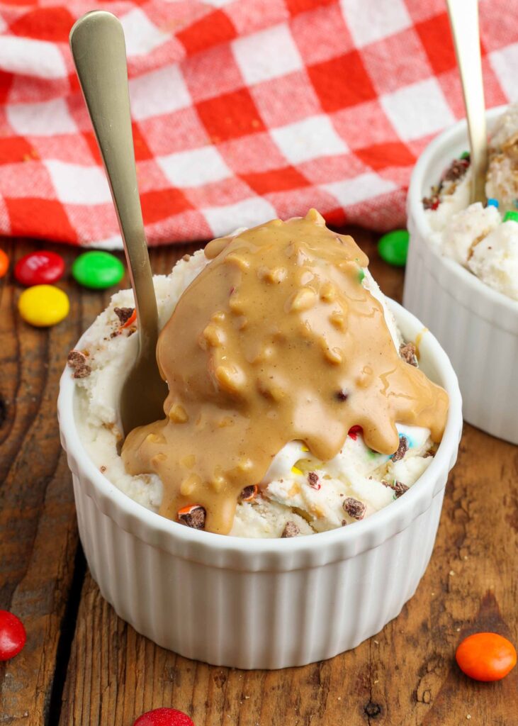 Ice cream coated with peanut butter sauce