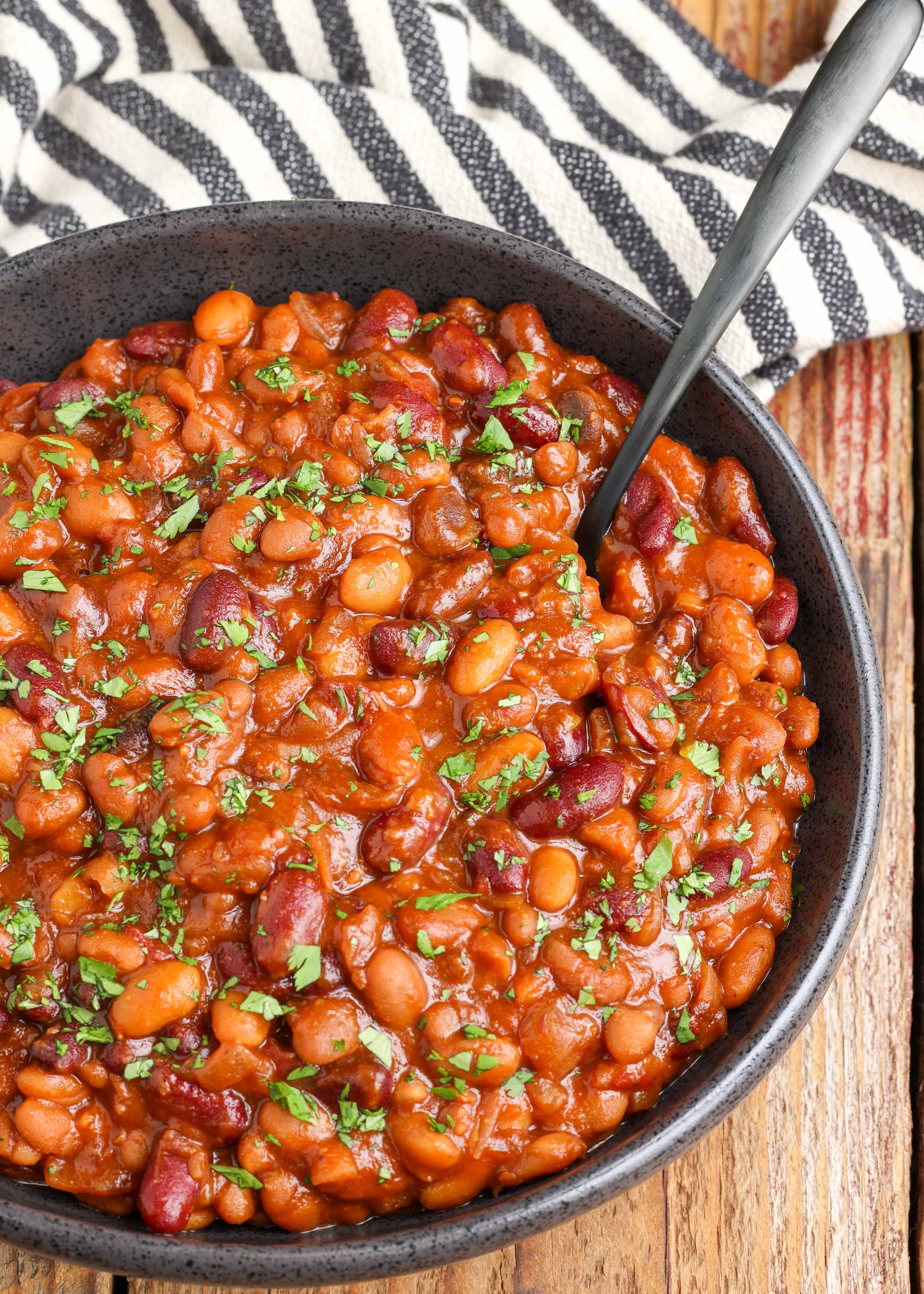 Slow Cooker White Beans - Spicy Southern Kitchen