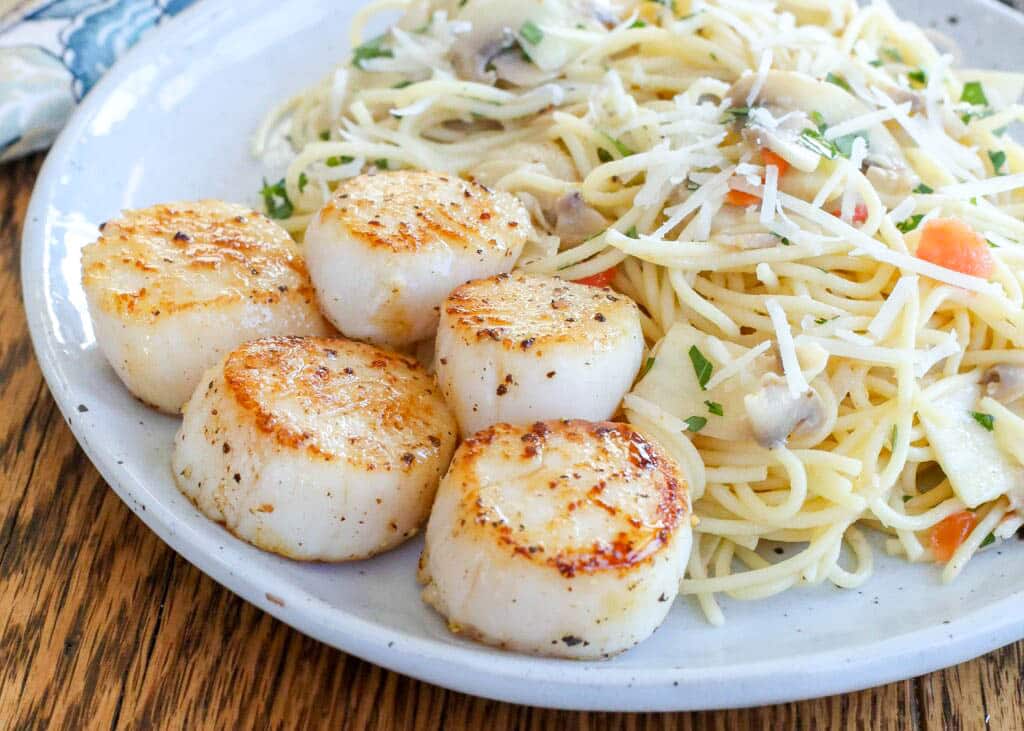 Lemon Butter Pasta with Scallops