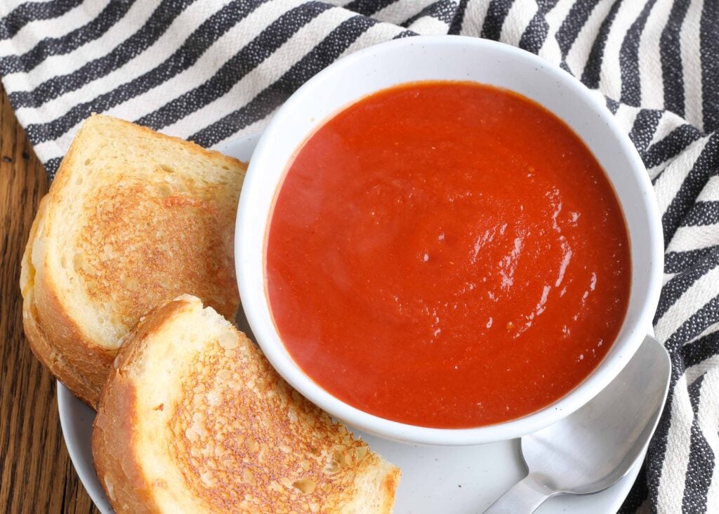 The BEST Tomato Soup