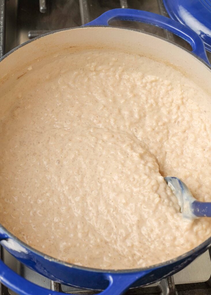 finished Arroz con Leche in large pot