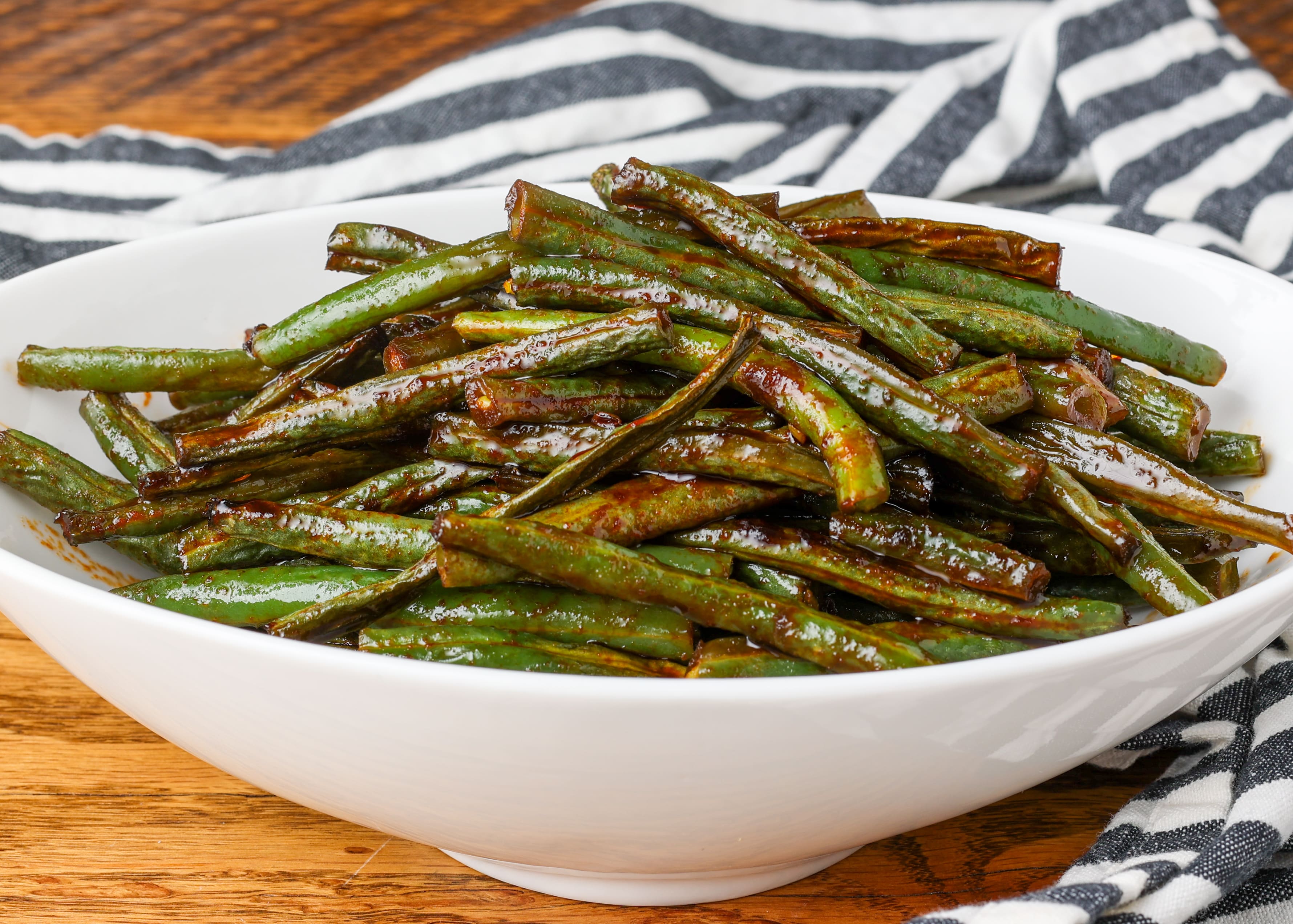 Sriracha Honey Roasted Green Beans