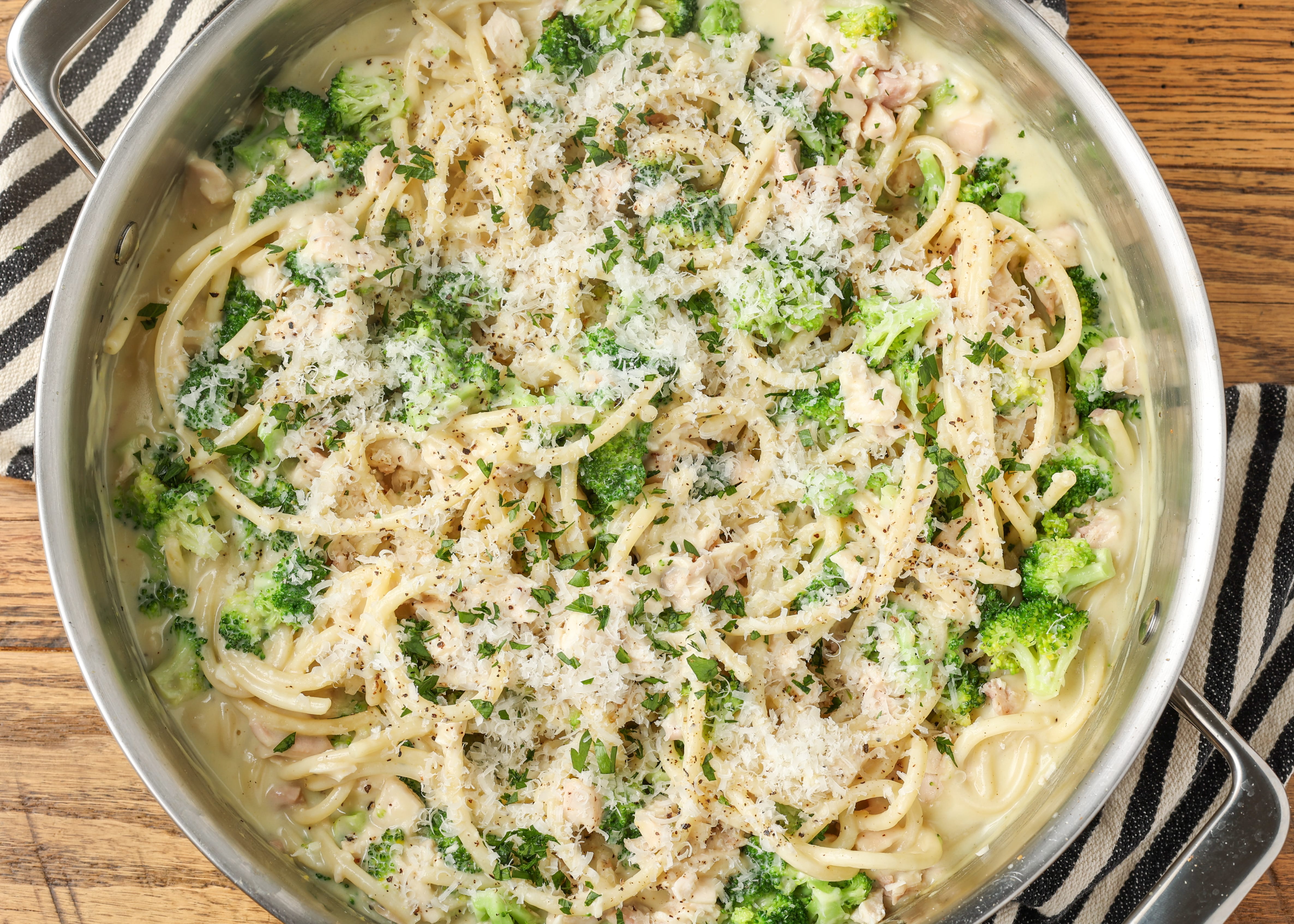 Creamy Chicken Broccoli Pasta