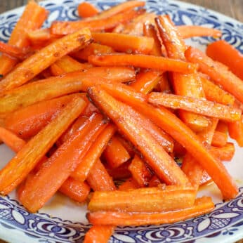 Roasted Garlic Butter Carrots