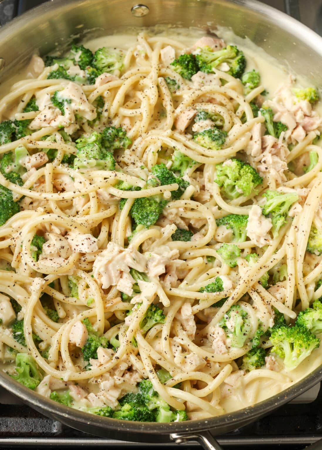 Irresistible Chicken Broccoli Pasta