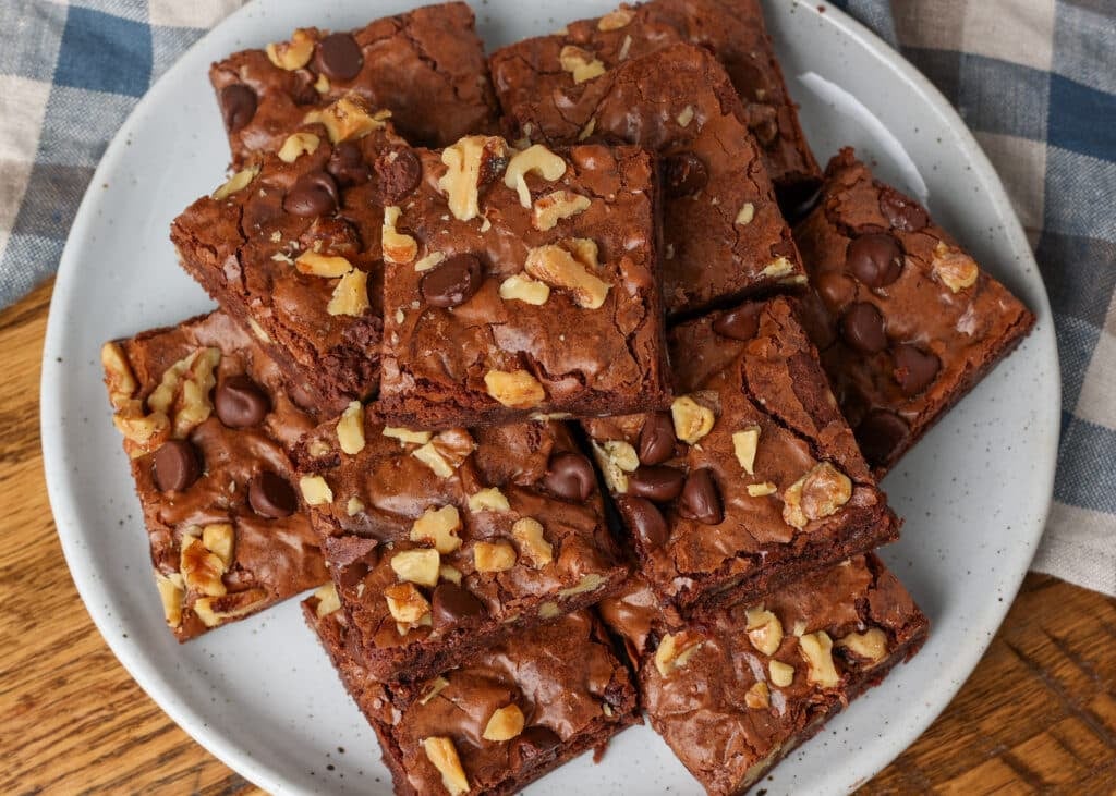 A top down shot of the brownies on a plate.